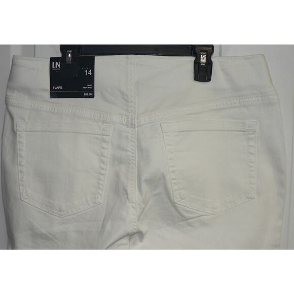 I.N.C Women's High Rise Pull On Flared Cropped Jeans in Bright White 14 $60 - Picture 4 of 4